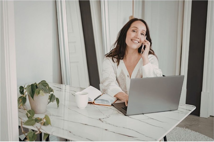 Small business owner overwhelmed by disconnected tech tools